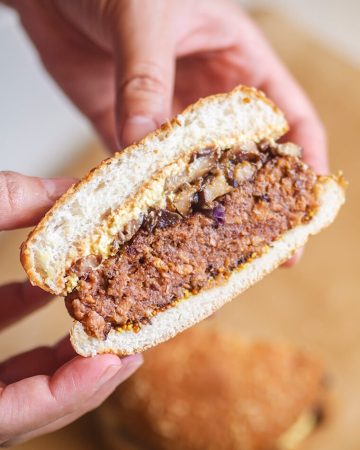 hamburguesa vegana de soja texturizada